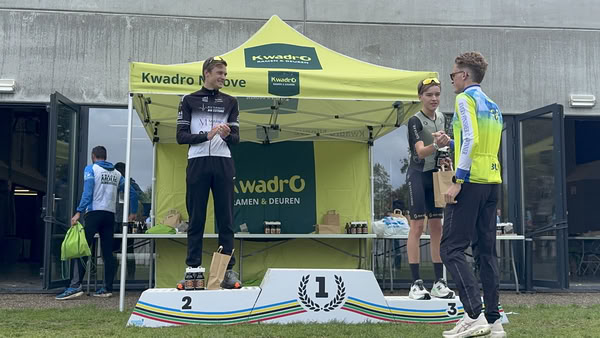 Podium onder de tent van KwadrO Ninove.